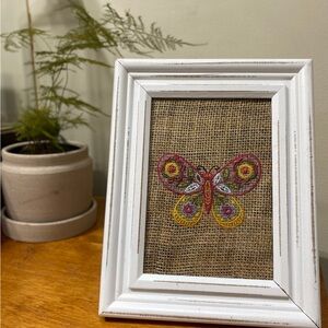 Embroidered Butterfly Burlap Frame - White 8x10